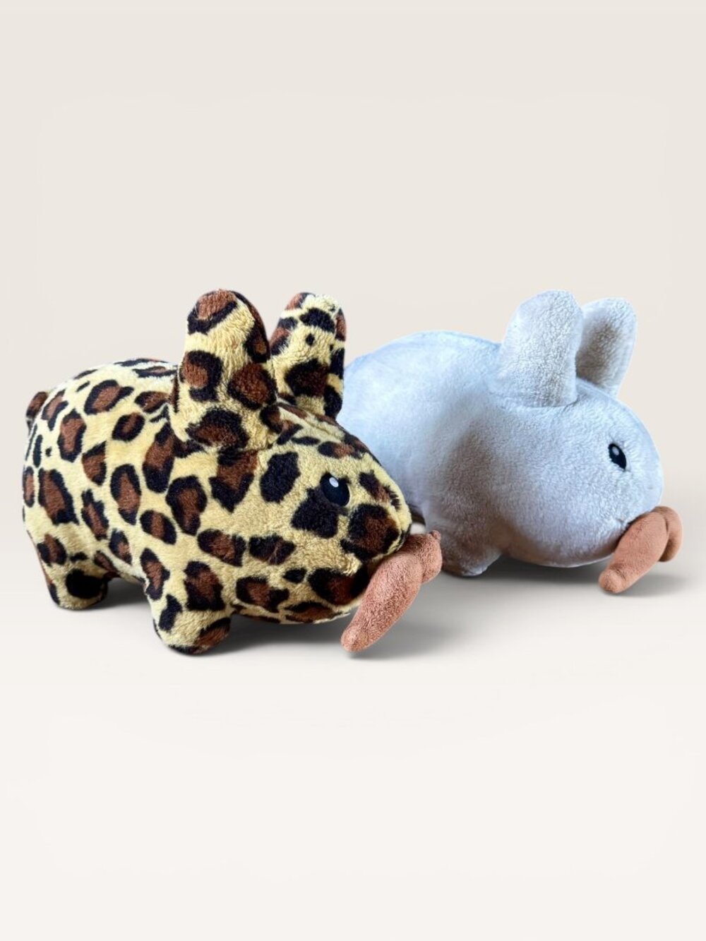 Kidrobot Frank Kozik Smorkin' Stache Labbits Plush Bundle Leopard Plush White Co